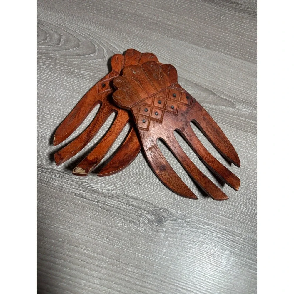 Vintage Hand‎ Carved Wooden Pineapple Salad Hands Servers Tropical Kitchen Decor
